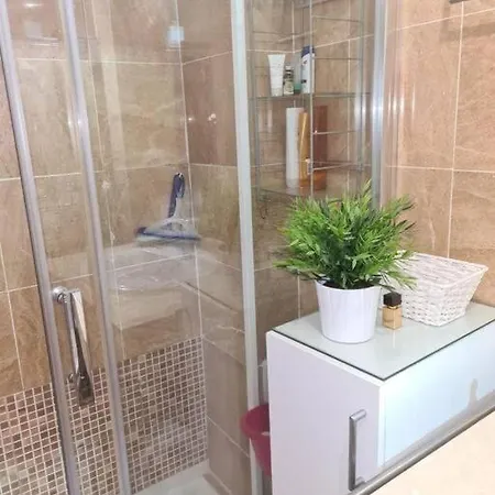 Exotic Garden 2 Bedroom Flat アパート *