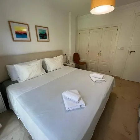 Exotic Garden 2 Bedroom Flat *